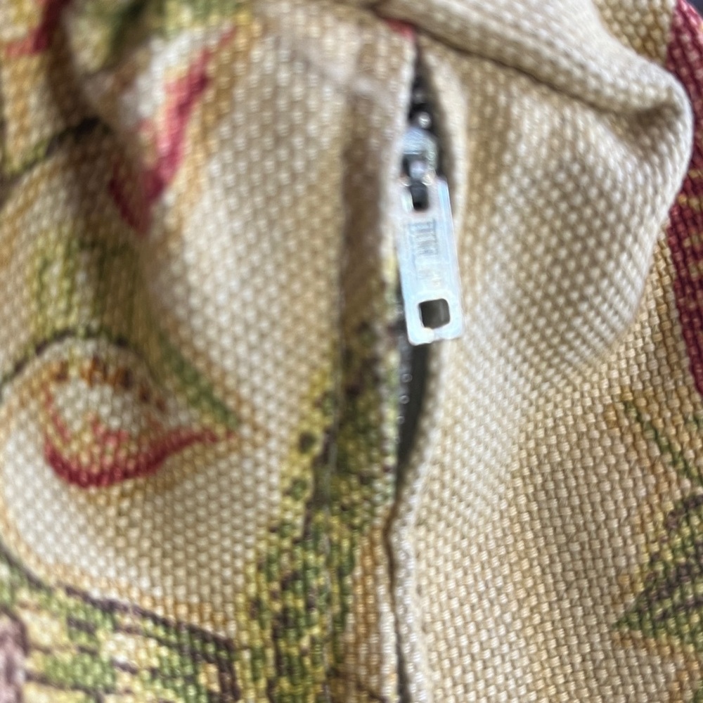 Vintage Pair of Jacobian print pillow covers with metal zipper closure - Picture 4 of 7